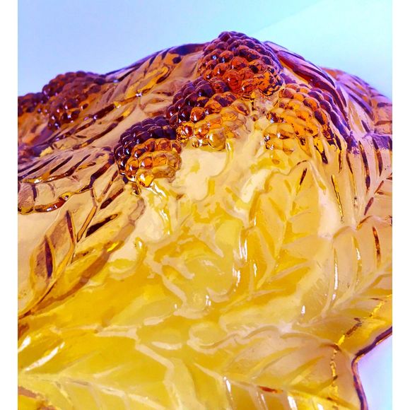 Amber MCM Indiana Glass Leaf Shape Leaves and Berries Candy Dish - Picture 4 of 5